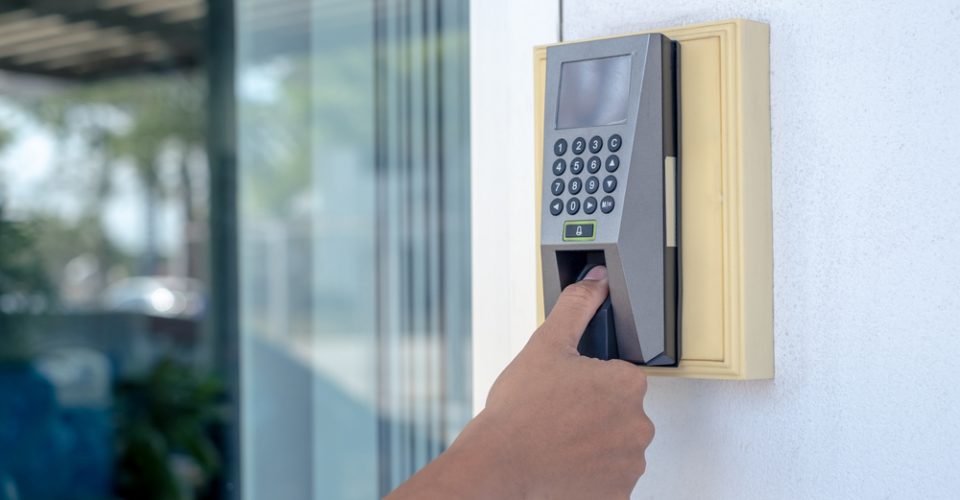 Boete van de AP vanwege vingerafdruk | JPR Advocaten