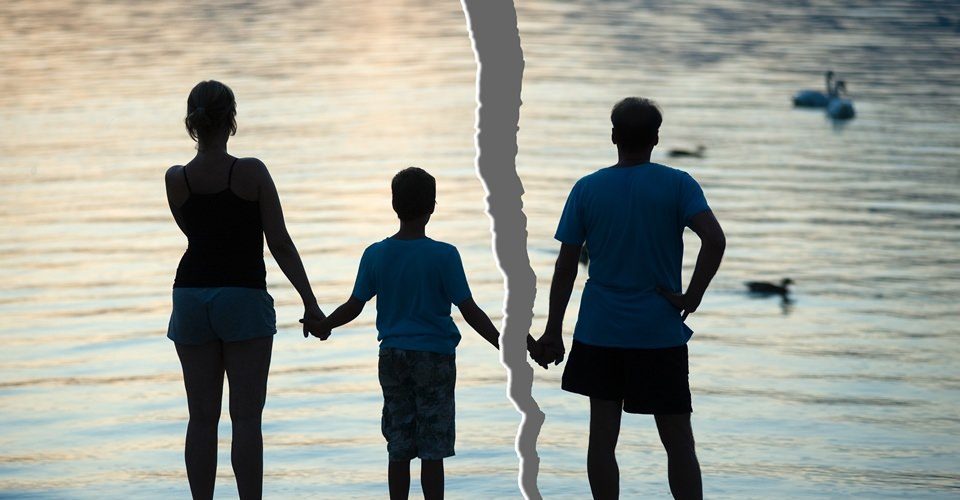 Ouderlijk gezag aanvragen door ongehuwde vaders straks achterhaald? | JPR Advocaten