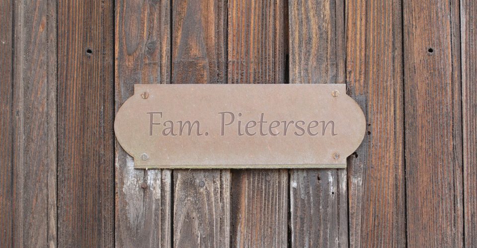 Achternaam als handelsnaam mag niet altijd | JPR Advocaten