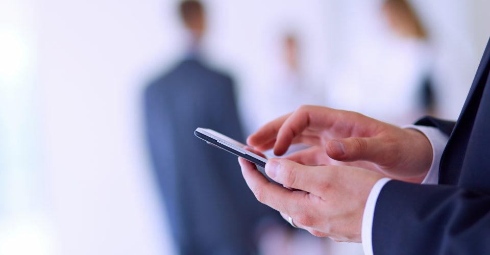 WhatsAppende werknemer krijgt niet betaald | JPR Advocaten