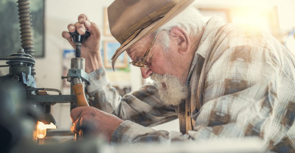 Loondoorbetaling zieke AOW’ers niet 6 weken | JPR Advocaten
